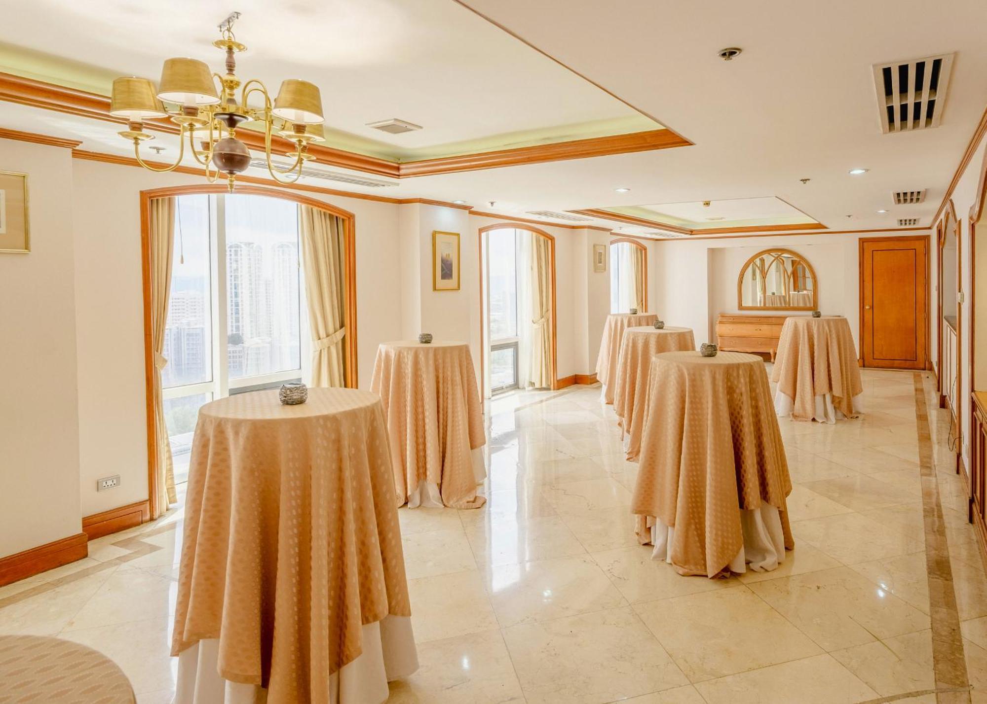 Richmonde Ortigas, Manila