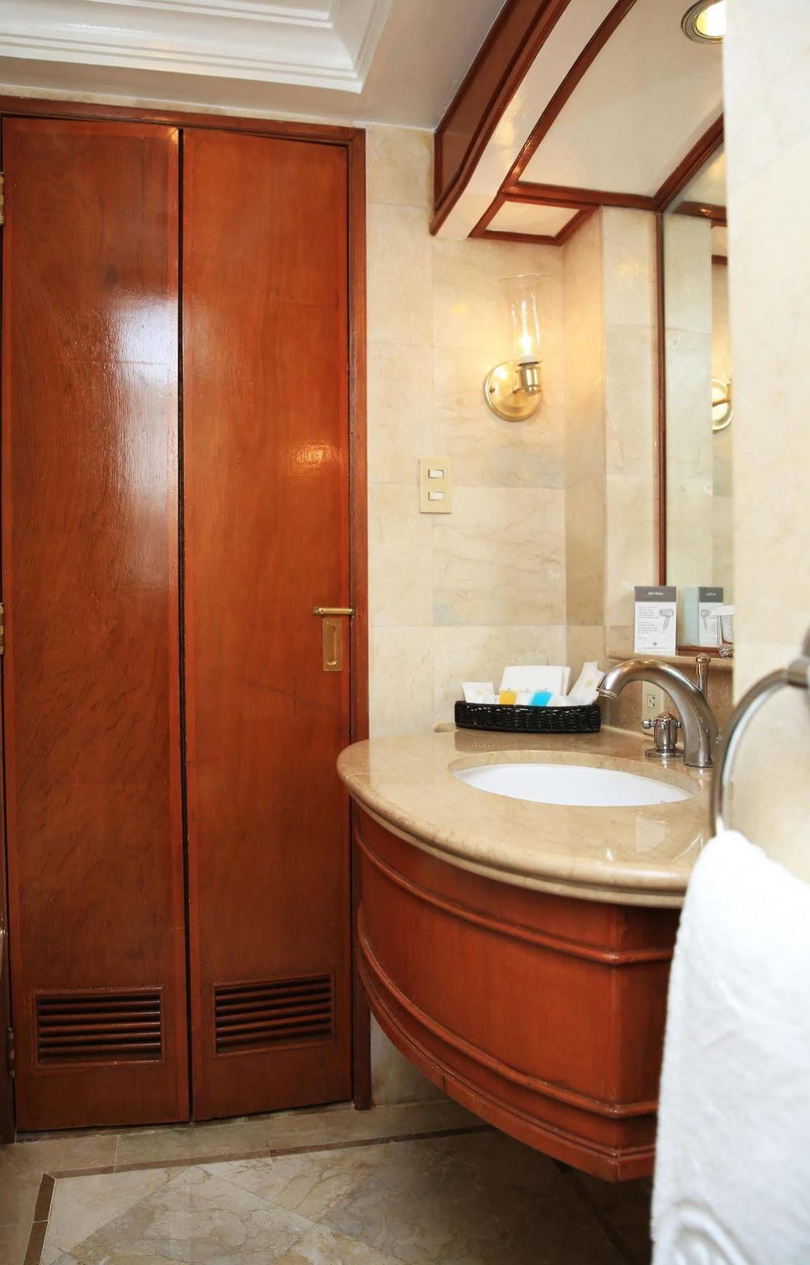 Hotel Richmonde Ortigas, Manila